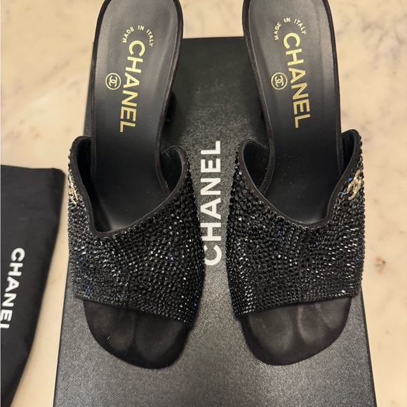 CHANEL Black Heeled Mules with Gold Accents - Picture 4 of 6